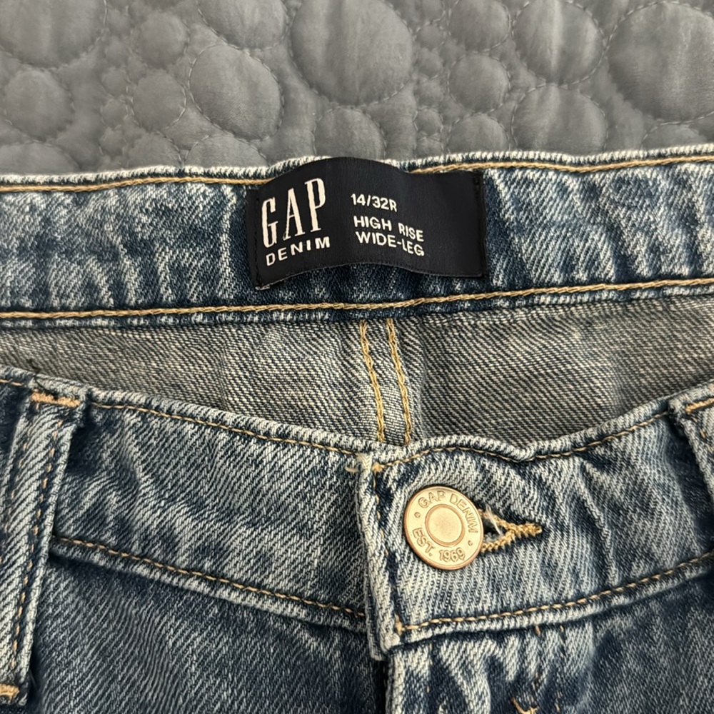 GAP HIGH RISE WIDE LEG - Picture 2 of 2